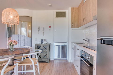 Grand Palais Boolarong Beachside Apartments - Kempsey Accommodation 6