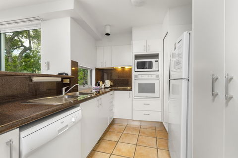 The Cove Noosa - Kempsey Accommodation 17