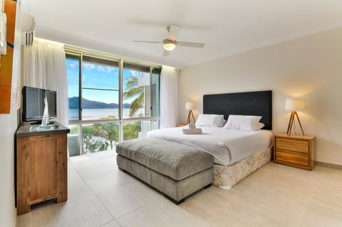 Frangipani 104 - Hamilton Island - Kempsey Accommodation 3