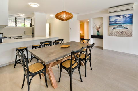 Frangipani 104 - Hamilton Island - Kempsey Accommodation 6