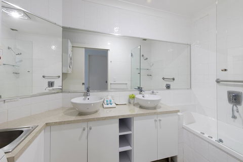 Noosa Shores Resort - Kempsey Accommodation 16