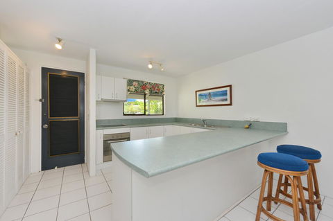 Seascape Holidays At Beachfront Terraces - Kempsey Accommodation 15