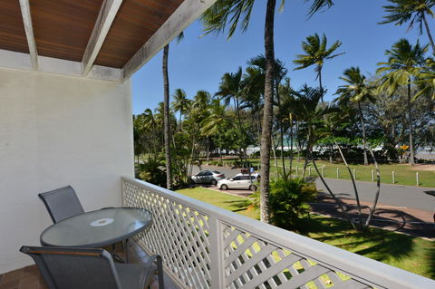 Seascape Holidays At Beachfront Terraces - Kempsey Accommodation 13