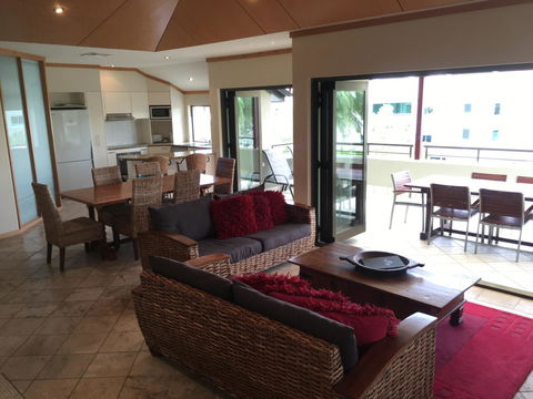 Bella Casa Noosa - Kempsey Accommodation 35