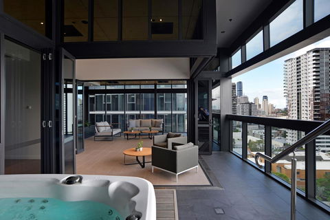Brisbane One Apartments By CLLIX - Kempsey Accommodation 6
