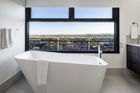 First Light Mooloolaba, Ascend Hotel Collection - Kempsey Accommodation 4