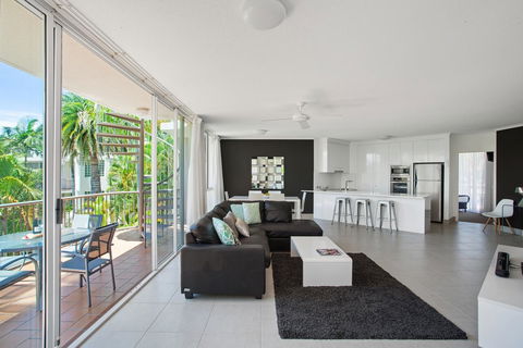 Noosa Tropicana - Kempsey Accommodation 10