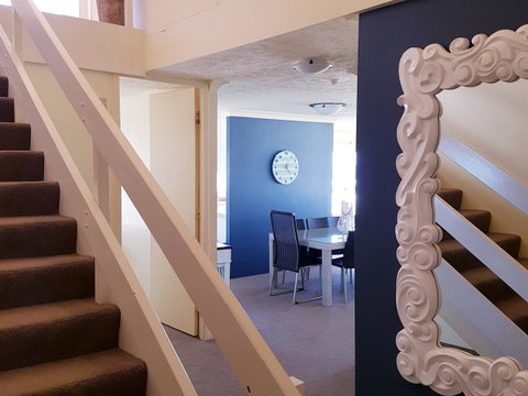 Surfers Chalet - Kempsey Accommodation 34