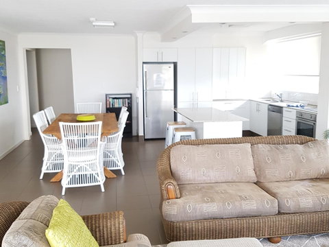 Surfers Chalet - Kempsey Accommodation 33