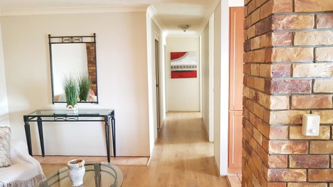 Surfers Chalet - Kempsey Accommodation 22
