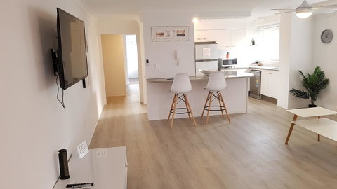 Surfers Chalet - Kempsey Accommodation 10