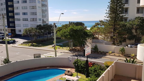 Surfers Chalet - Kempsey Accommodation 17