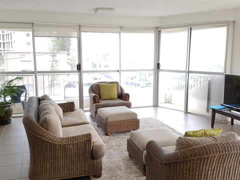 Surfers Chalet - Kempsey Accommodation 32