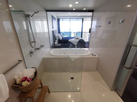 Circle Luxury Holidays - Kempsey Accommodation 11