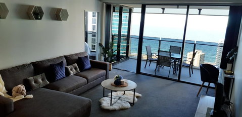 Circle Luxury Holidays - Kempsey Accommodation 14