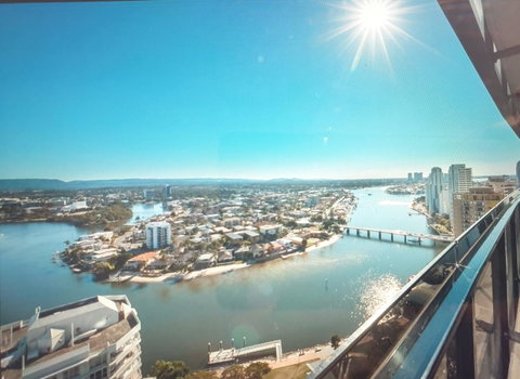 Circle Luxury Holidays - Kempsey Accommodation 10