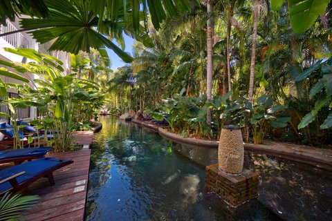 Palm Cove Paradise - Couples Spa Beach Getaway - Kempsey Accommodation 14
