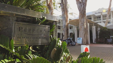Palm Cove Paradise - Couples Spa Beach Getaway - Kempsey Accommodation 2