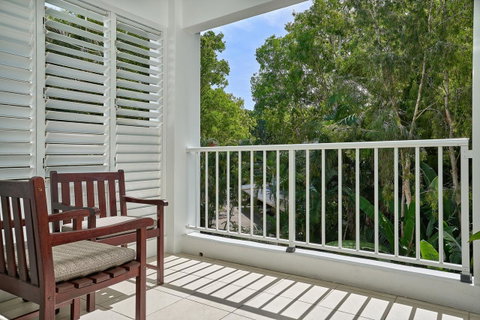 Palm Cove Paradise - Couples Spa Beach Getaway - Kempsey Accommodation 10