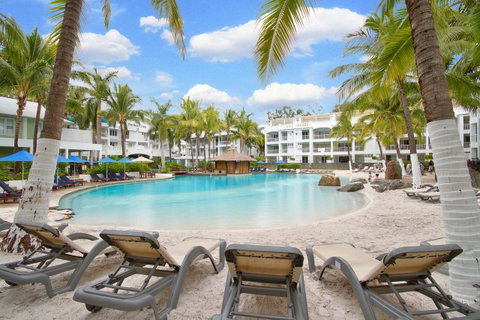 Palm Cove Paradise - Couples Spa Beach Getaway - Kempsey Accommodation 15