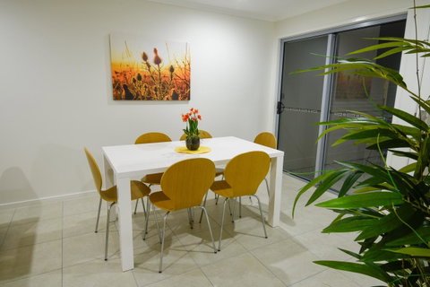 Direct Collective - Breeze On Brightwater - Kempsey Accommodation 21