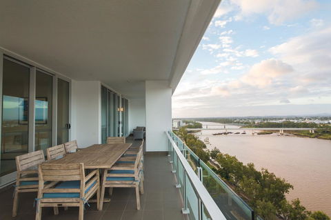 Empire Apartment Hotel Rockhampton - Kempsey Accommodation 1