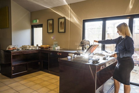 Emerald Maraboon Motor Inn - Kempsey Accommodation 19