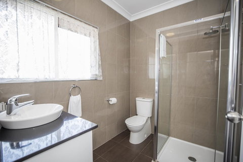 Emerald Maraboon Motor Inn - Kempsey Accommodation 34