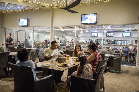 Emerald Maraboon Motor Inn - Kempsey Accommodation 18