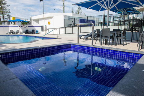 Mandolin Beachfront Resort - Kempsey Accommodation 2