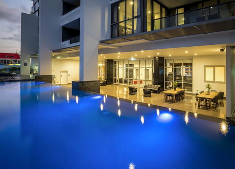 Synergy Broadbeach - Official - Kempsey Accommodation 0