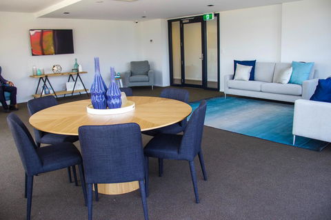 Synergy Broadbeach - Official - Kempsey Accommodation 12