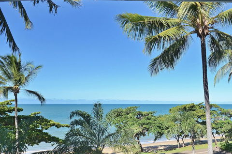 Roydon Beachfront Apartments - Kempsey Accommodation 5