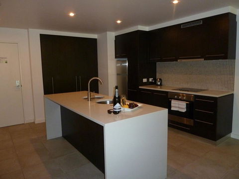 Penthouse 239 At See Temple Port Douglas - Kempsey Accommodation 3