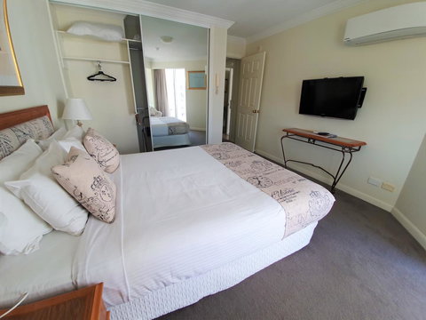 Broadbeach Holiday Apartments - Kempsey Accommodation 13