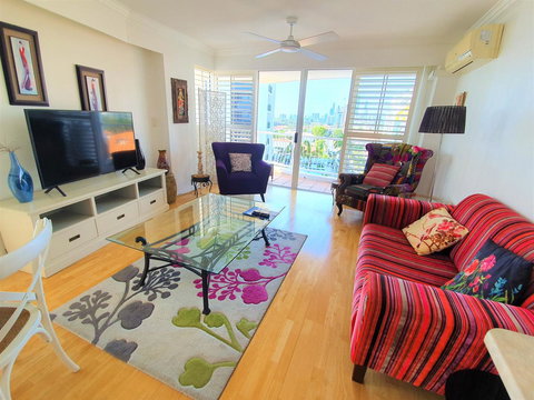Broadbeach Holiday Apartments - Kempsey Accommodation 4