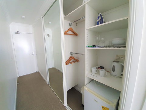 Broadbeach Holiday Apartments - Kempsey Accommodation 18