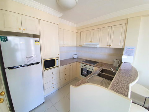 Broadbeach Holiday Apartments - Kempsey Accommodation 16