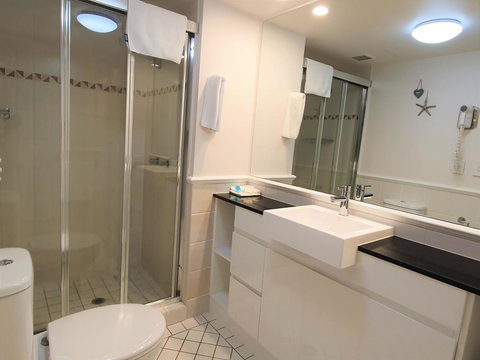 Broadbeach Holiday Apartments - Kempsey Accommodation 5