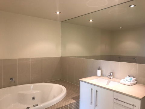 Proximity Waterfront Apartments - Kempsey Accommodation 12