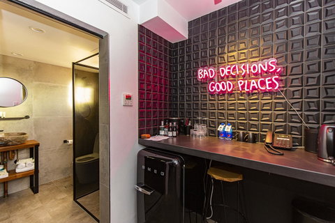 The Pink Hotel Coolangatta - Kempsey Accommodation 15