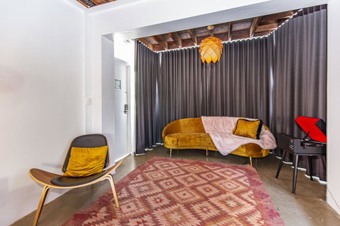 The Pink Hotel Coolangatta - Kempsey Accommodation 29