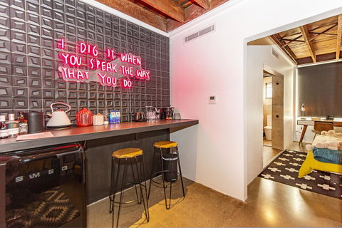 The Pink Hotel Coolangatta - Kempsey Accommodation 20
