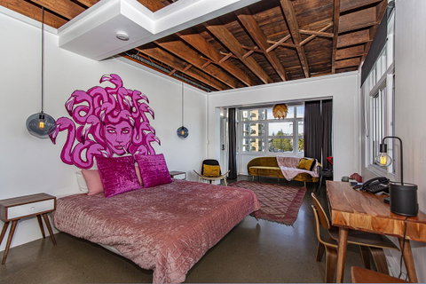The Pink Hotel Coolangatta - Kempsey Accommodation 33