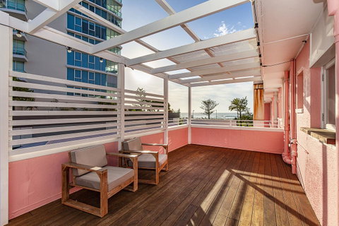 The Pink Hotel Coolangatta - Kempsey Accommodation 30