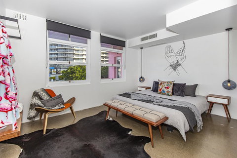 The Pink Hotel Coolangatta - Kempsey Accommodation 11