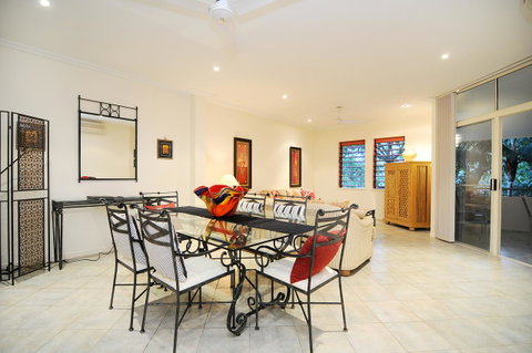 Oasis At Palm Cove - Kempsey Accommodation 16
