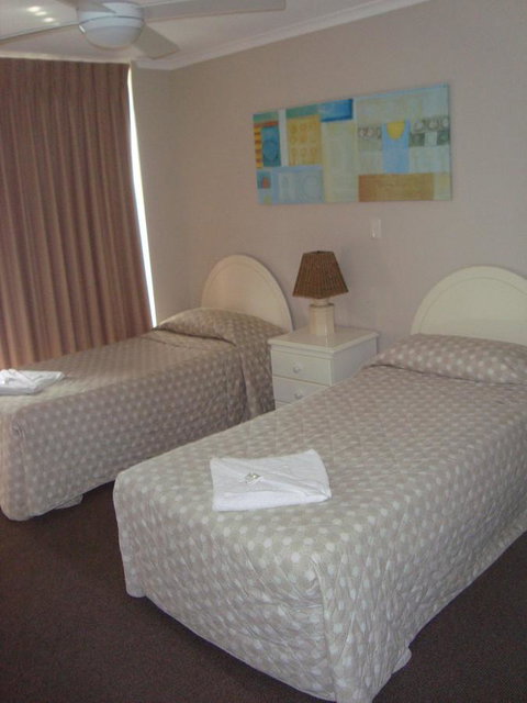 Grosvenor Beachfront Apartments Surfers Paradise - Kempsey Accommodation 18