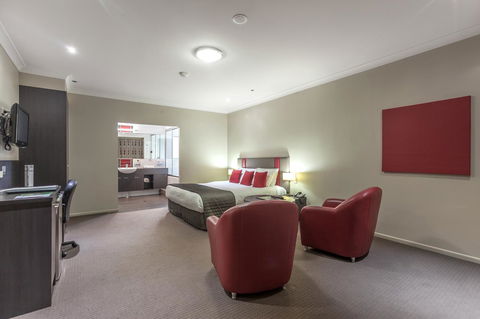 Platinum International - Kempsey Accommodation 1