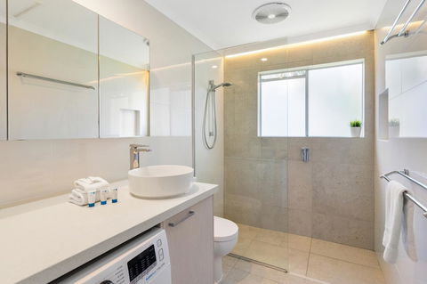 Noosa Place Resort - Kempsey Accommodation 1